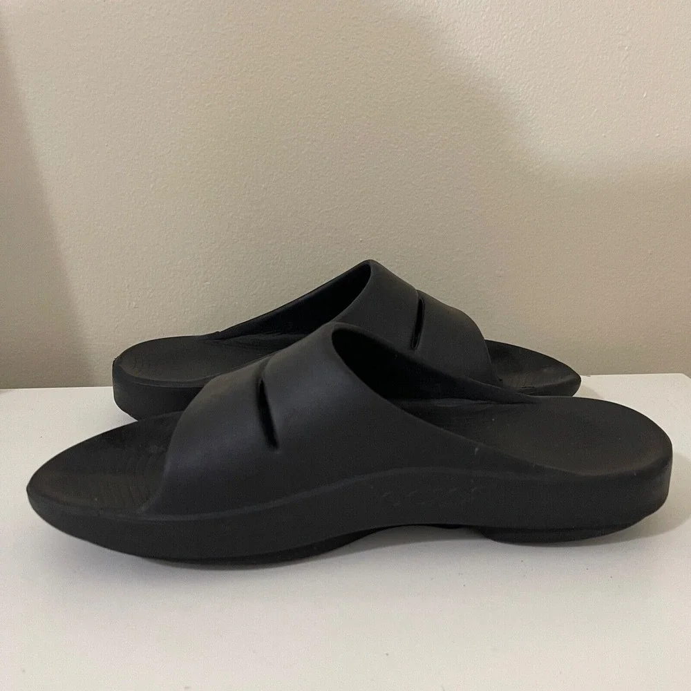 Oofos‎ Ooahh Mens 9 Womens 11 Slip On Sport Recovery Slide Sandals Black Casual